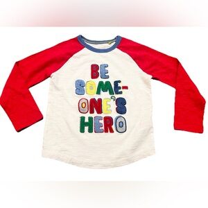 Mini Boden Be Someone's Hero Appliqué Raglan Shirt Colorblock NWOT Boys 4-5Y